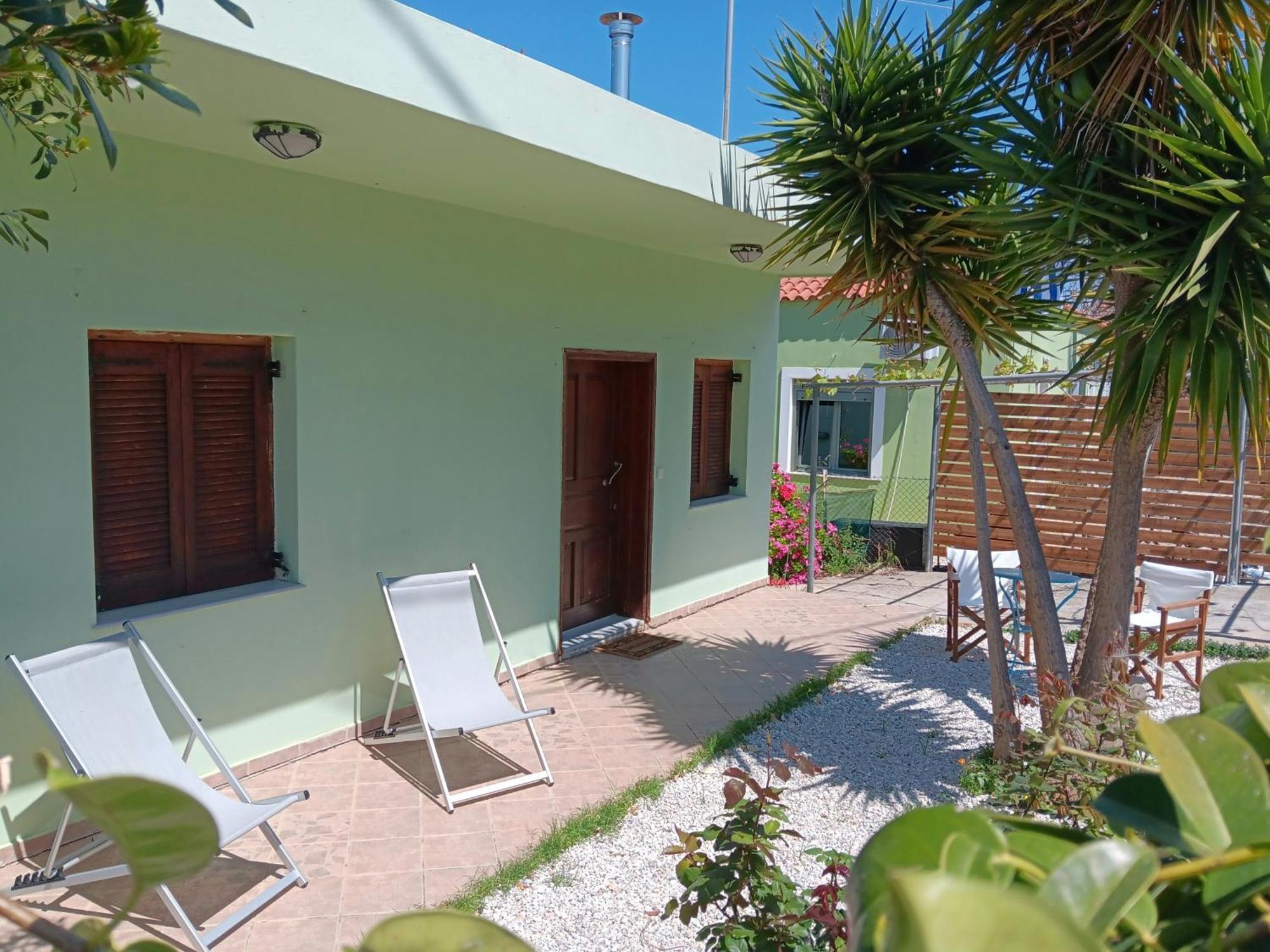 Villa Citrus Tree Garden House Kamisianá Exterior foto